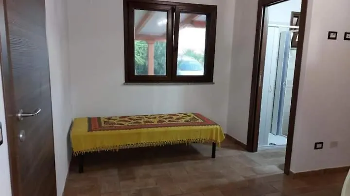 Casa Vacanze Le Gallinelle Giba 0*,  Italy
