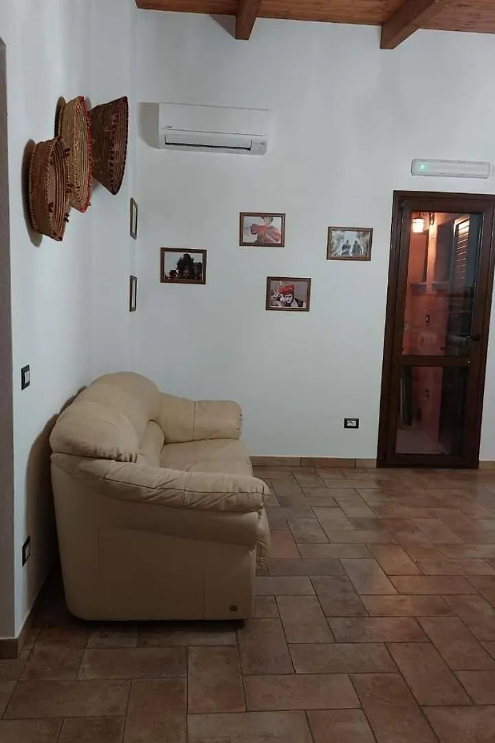 Casa Vacanze Le Gallinelle Giba Holiday home