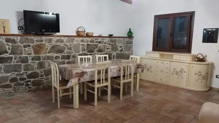 Casa Vacanze Le Gallinelle Giba