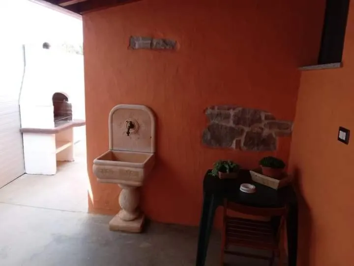 Casa Vacanze Le Gallinelle Giba Italy