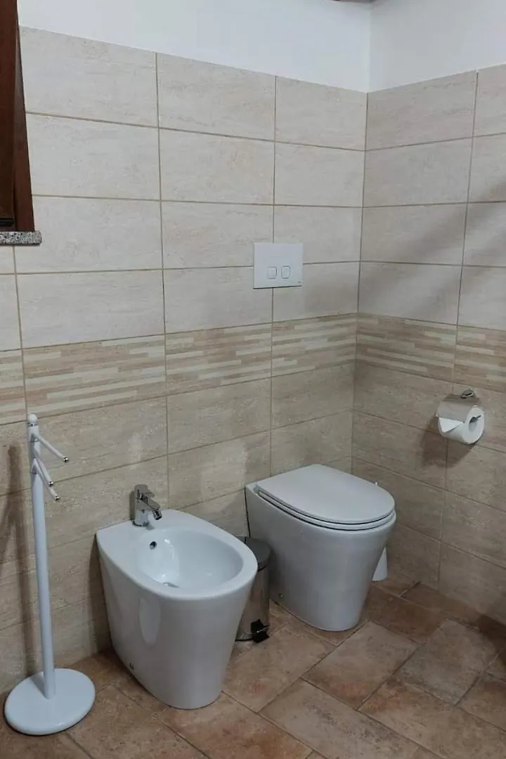 Casa Vacanze Le Gallinelle Giba Holiday home