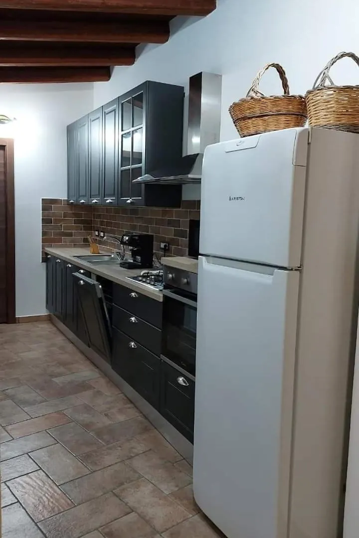 Holiday home Casa Vacanze Le Gallinelle Giba